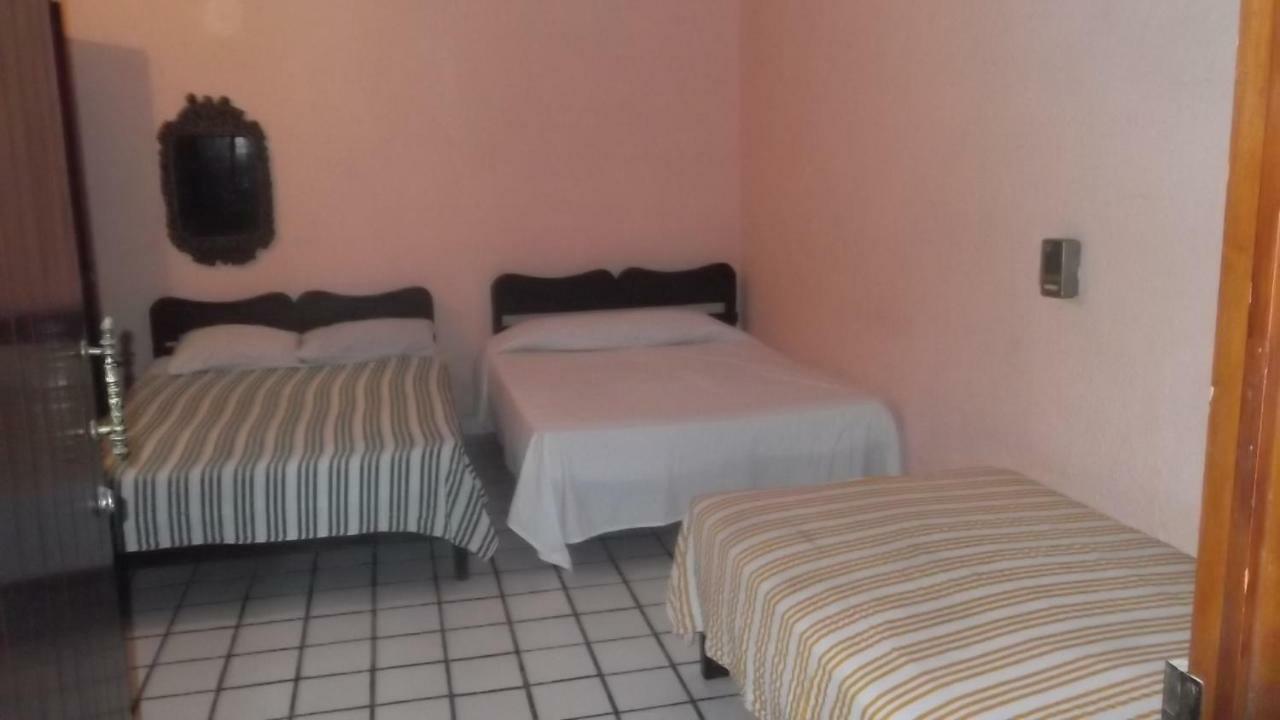 Posada Colonial Zihuatanejo Bagian luar foto